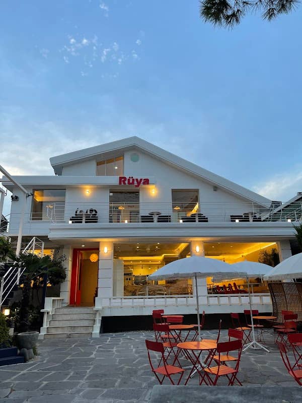 Dongmyeong-dong Café Street - Image 2