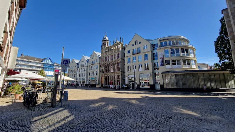 Historische Rathausfassade - Image 2
