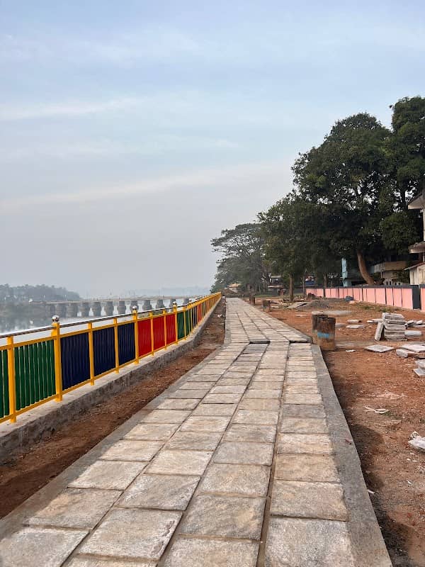 Pattambi EMS park - Image 2