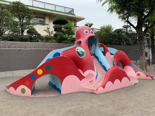 Senju Honcho Park - Image 2