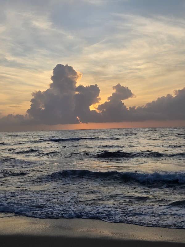 Lantana municipal beach - Image 1