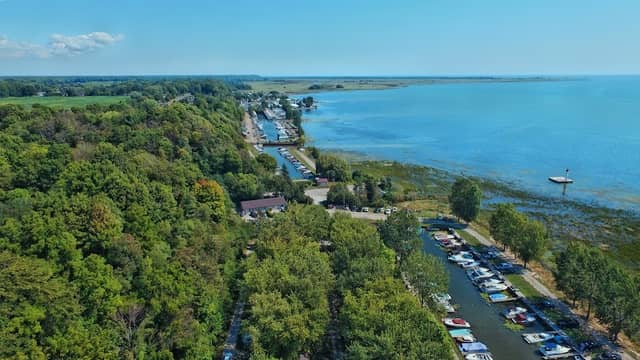Inner Bay Marina & Trailer Park - Image 2