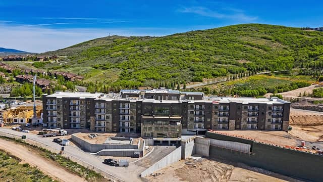 Black Rock Mountain Resort - Image 1