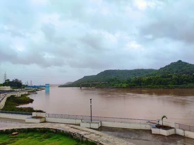 Broken bridge - Image 1