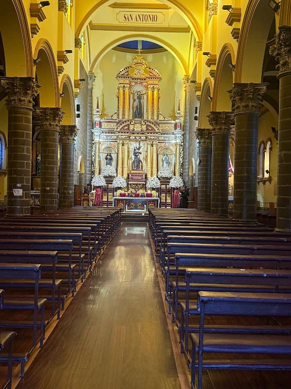 Iglesia de San Antonio - Loma de Quito - Image 1