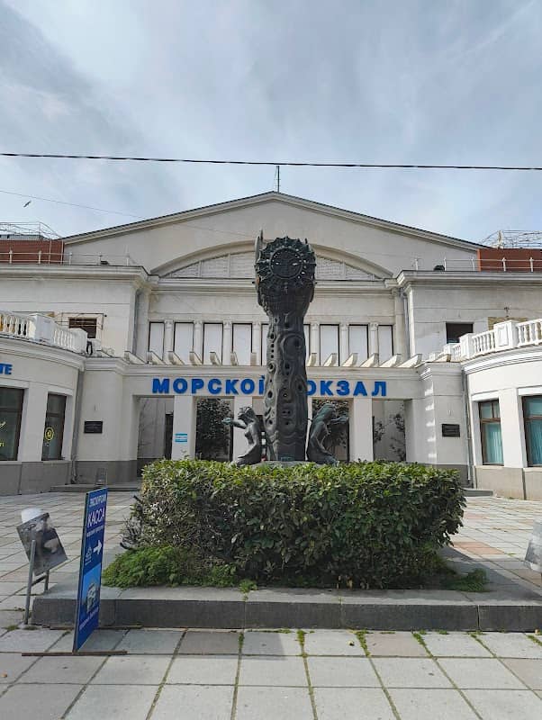 Cruise Pirs Yalta - Image 1