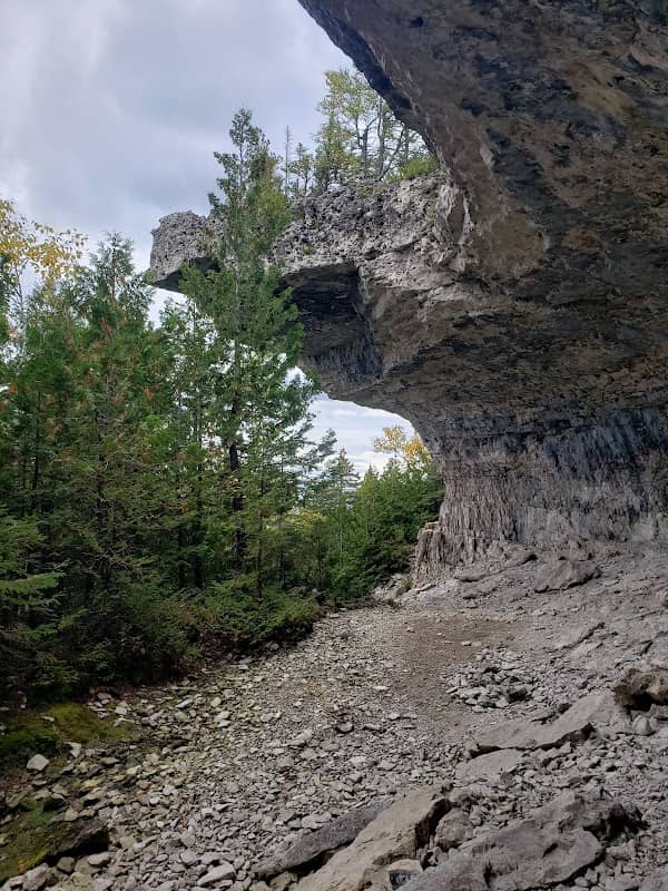 Overhanging Point - Image 3