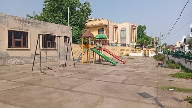 Children park Reddy enclave - Image 1