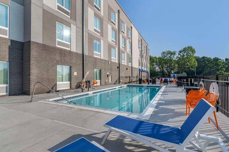Hampton Inn Nicholasville Brannon Crossing - Image 1