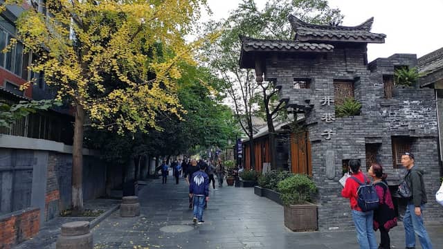 Kuan Alley and Zhai Alley - Image 2