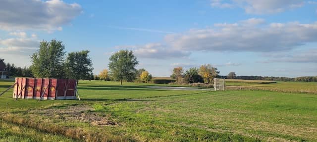 Country Mennonite school house - Image 1