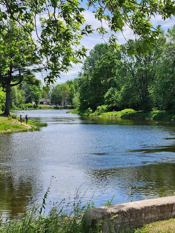 Huntingdon Park - Image 2