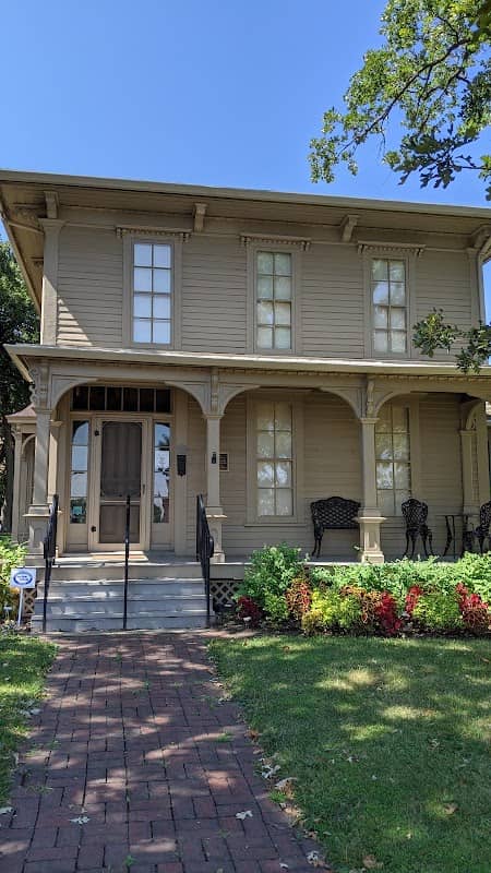 Heritage House - Image 2