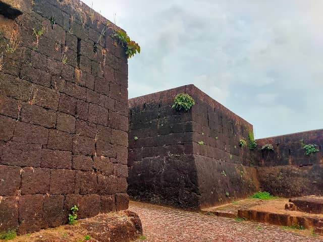 Chandragiri Fort - Image 1