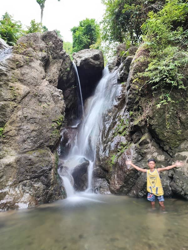 Balisong Falls - Image 1