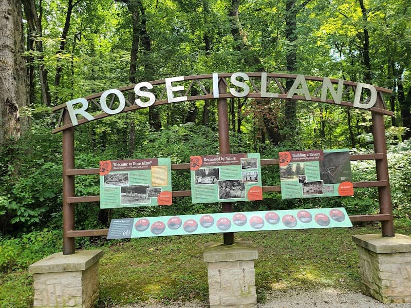 Rose Island Resort - Image 2