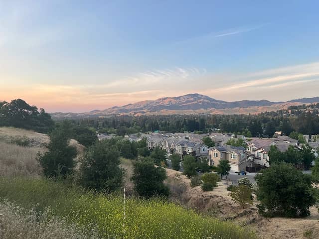 Elworthy Staging Area, Las Trampas Regional Wilderness - Image 1