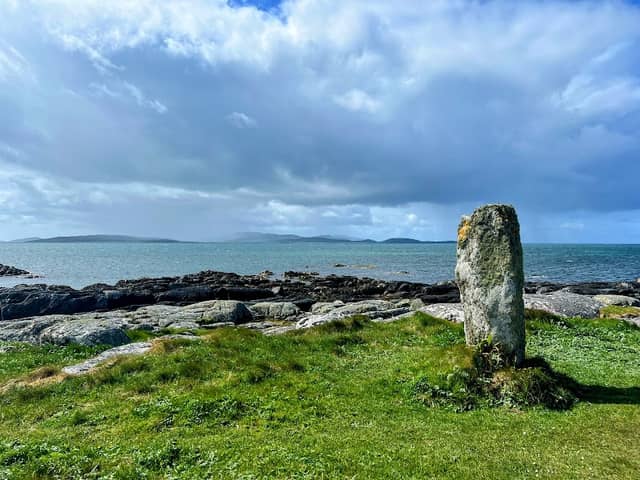Polochar standing stone - Image 1