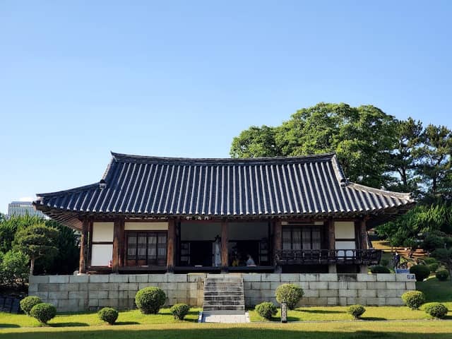 Ulsan Dongheon and Naea - Image 1