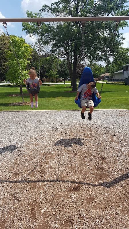 Selby H. Hirsch Park - Image 1