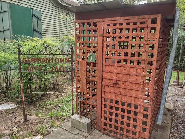 Oaklawn Garden - Image 2