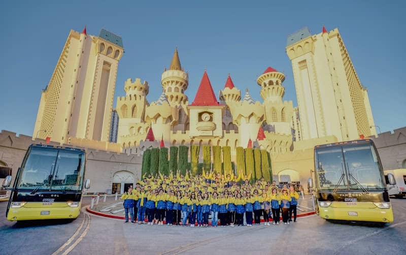 Ctour Holiday 海鸥假期 - Image 1