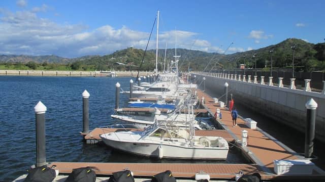 Yates en Playa Flamingo - Image 1