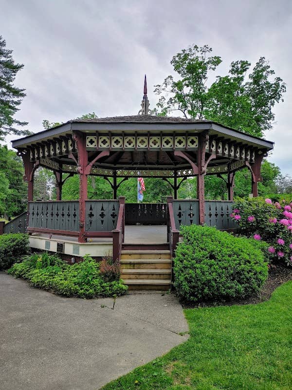Mesier Park - Image 2
