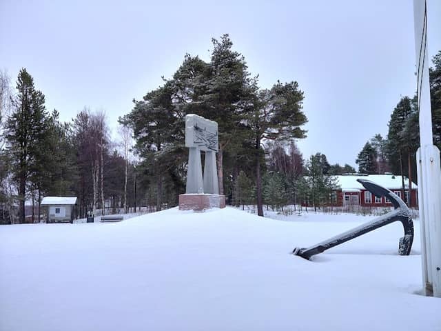 Myllyniemi Log Driving Memorial - Image 1