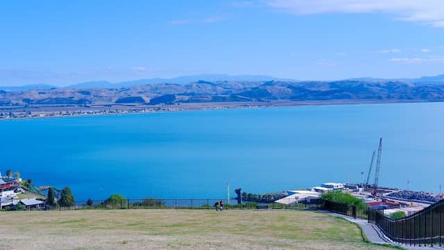 Bluff Hill Lookout - Image 1