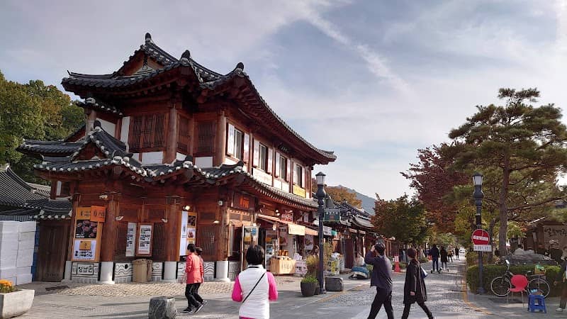 Jeonju Hanok Village - Image 2