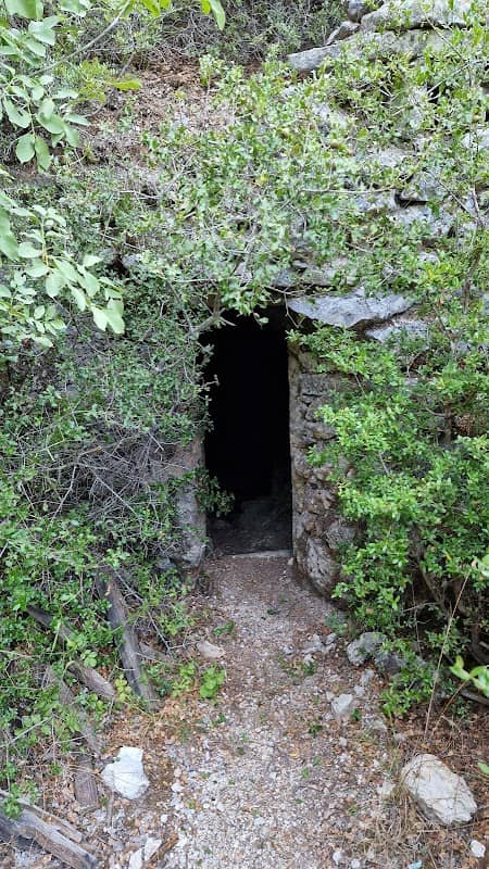 Mini Stone House - Image 1