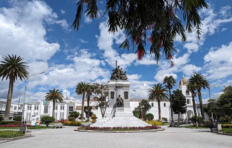 Vicente Leon Park - Image 1