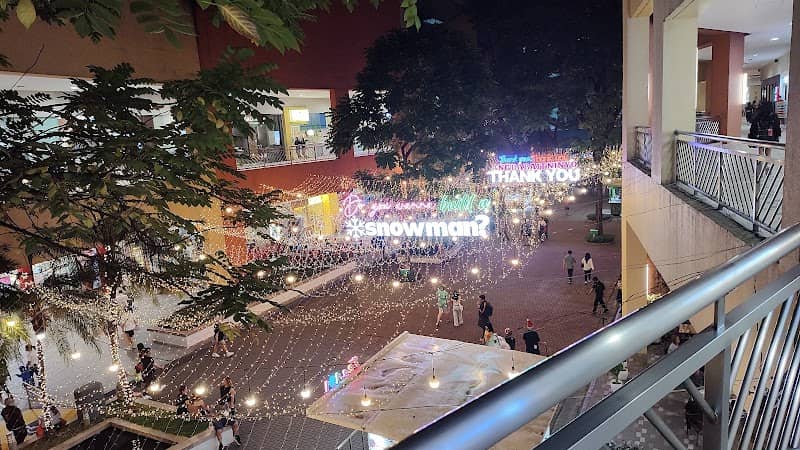 MOA Picture Spot - Image 1