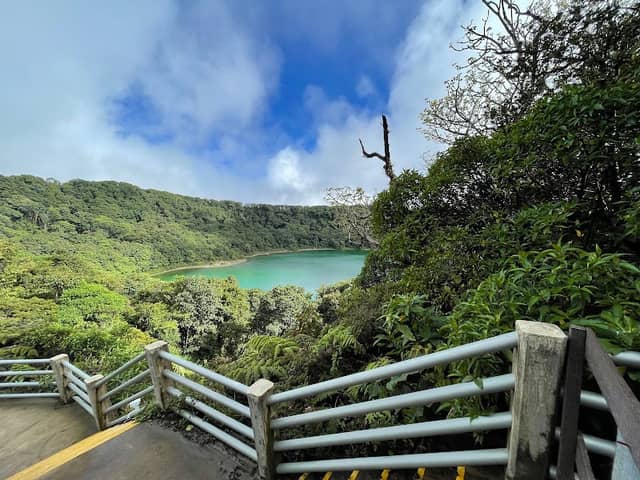 Mirador Laguna Botos - Image 1