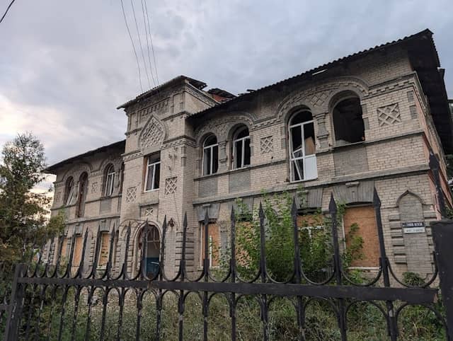 Abandoned house - Image 1