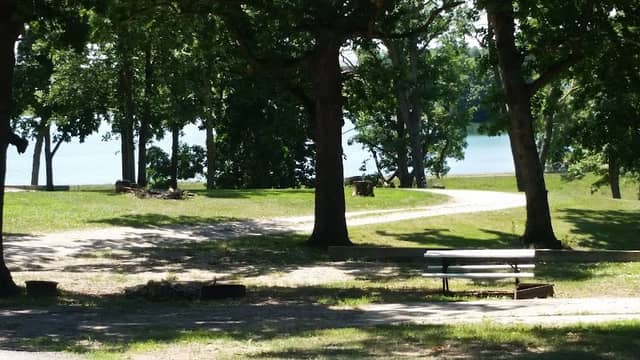Lake View RV Park & Camp - Image 2
