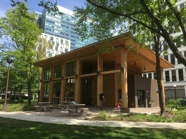Austin Gardens - Image 1