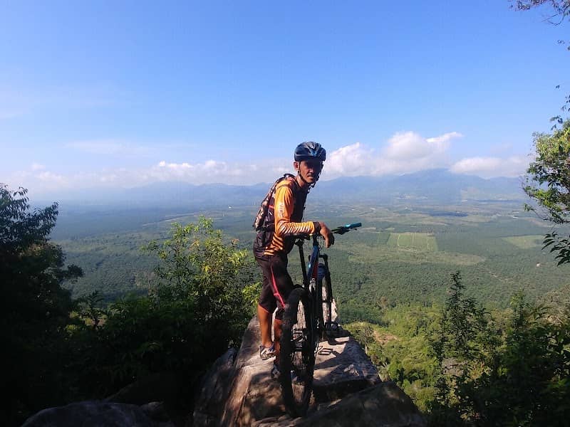 Bukit Senorang Look Out Point - Image 1