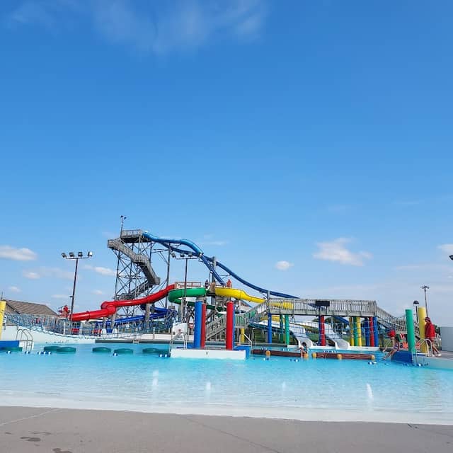 Island Oasis Water Park - Image 2