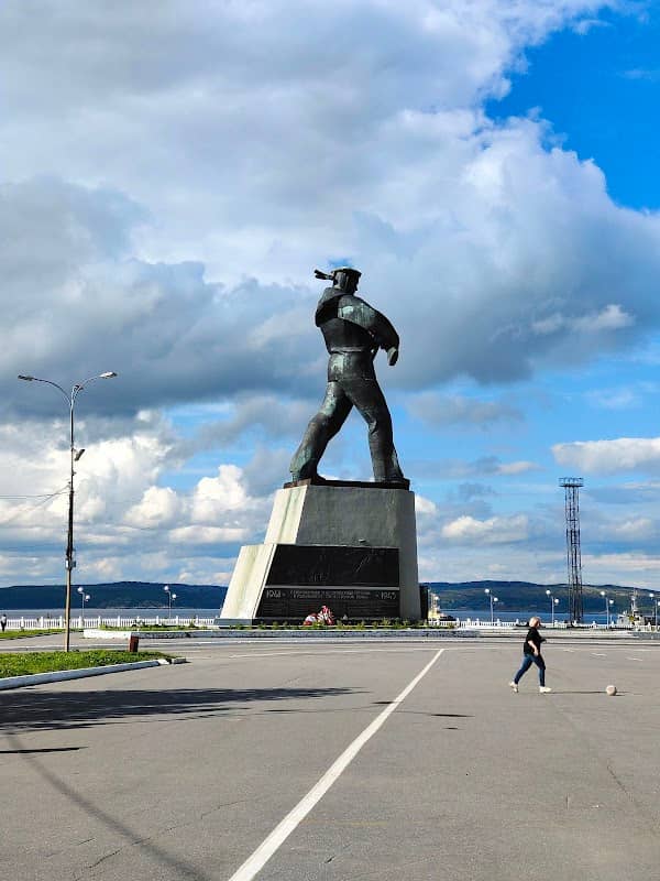 Monument to the Heroes, Severomorsk, the defenders of the Arctic (Alyosha) - Image 1