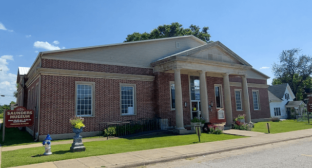 Saunders Museum - Image 1