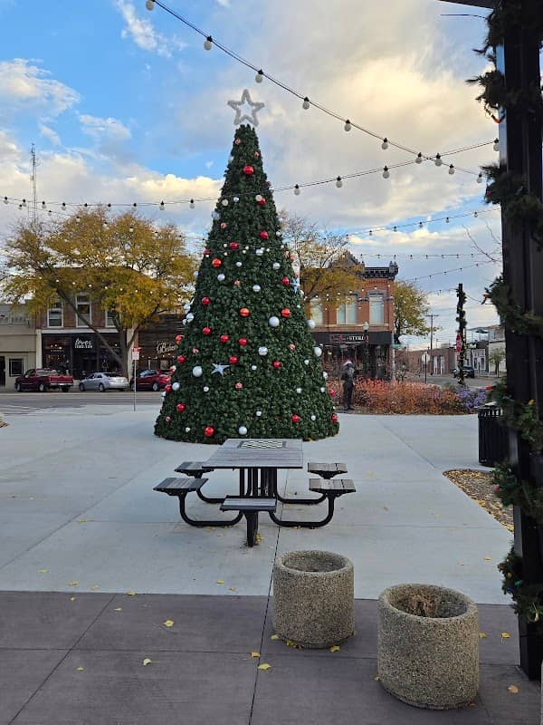 Riverpoint Square - Image 1