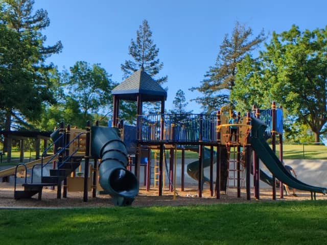 Whaleback Park - Image 1