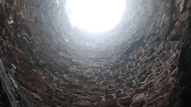 Old lime kiln - Image 1
