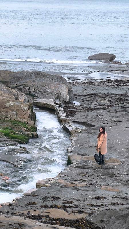 Ilfracombe beach rocks - Image 2