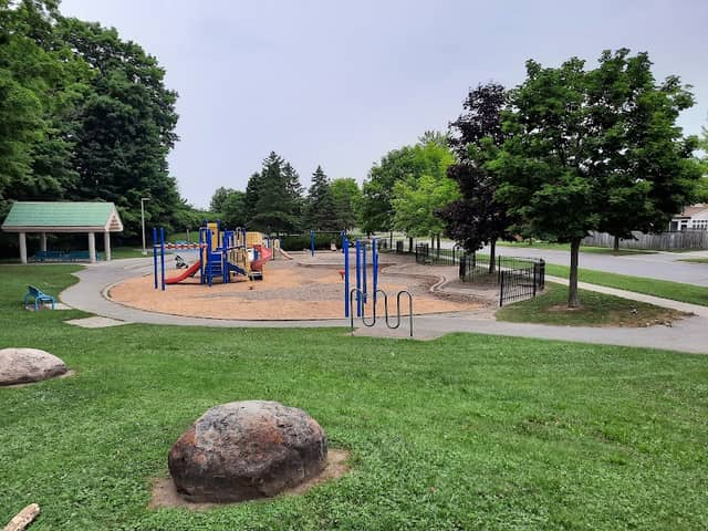 Avondale Park - Image 3