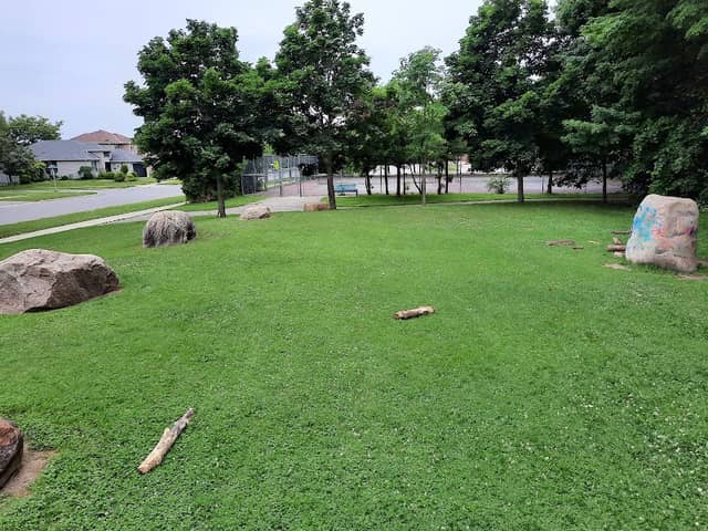 Avondale Park - Image 1