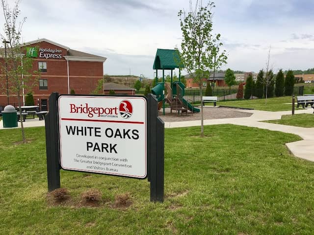 White Oaks Park - Image 1