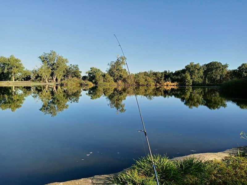 Button Estates Park - Image 1